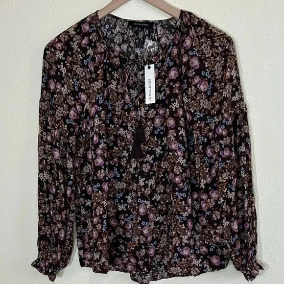 2/$30 Olivaceous Size Medium Floral Flowy Boho Romantic Top Blouse Shirt - Picture 1 of 9